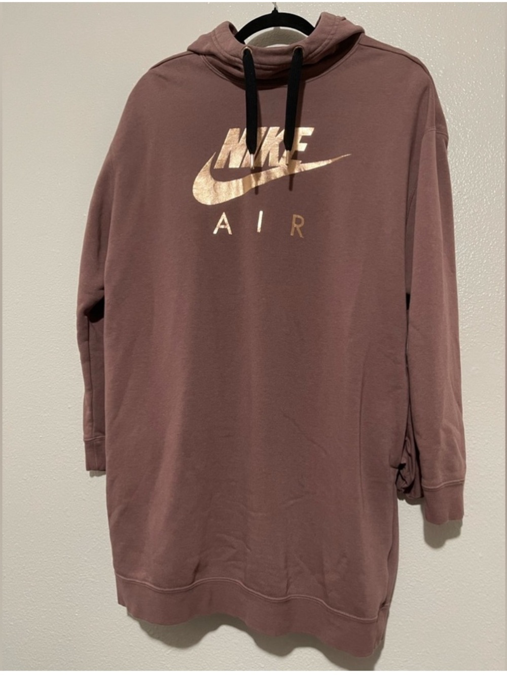 Nike Air Rose Gold Hooded Sweatshirt Mauve, Medium, excellent condition.